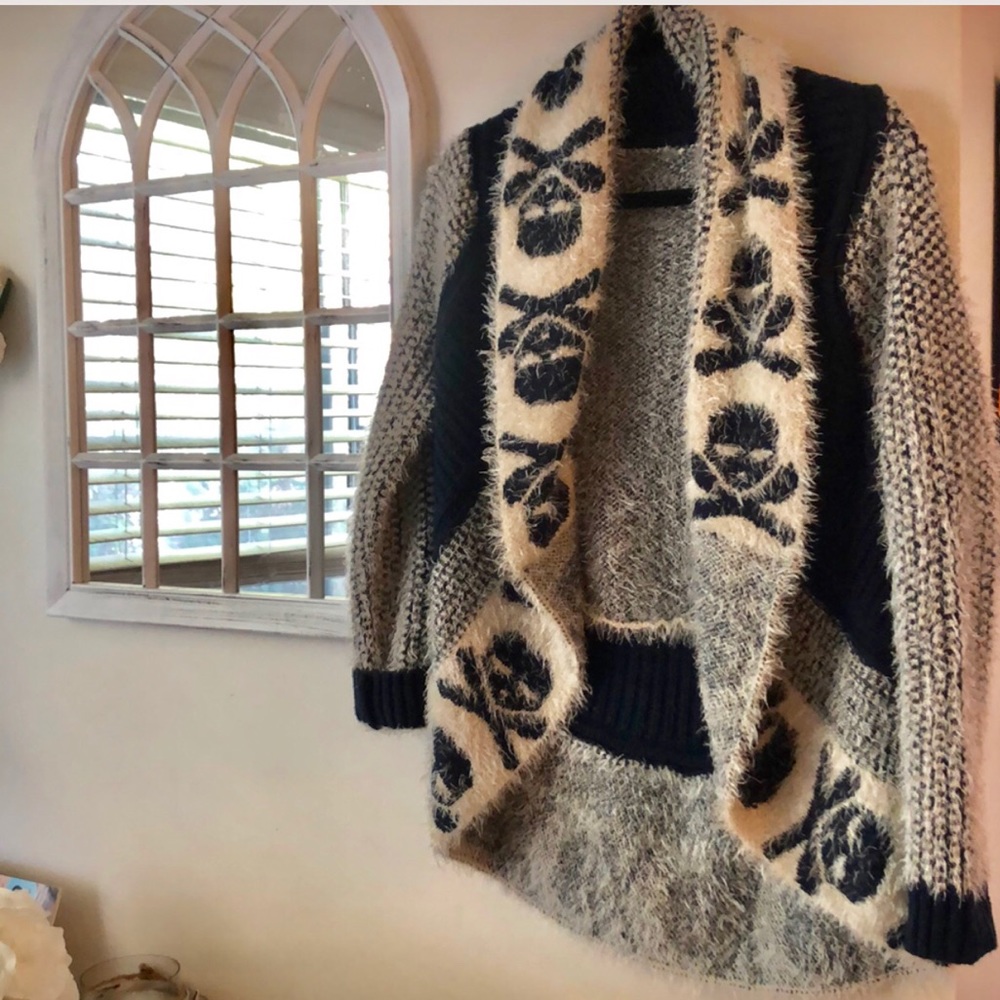 𝓒𝓸𝓩𝔂 𝓢𝓴𝓾𝓵𝓵𝓟𝓪𝓽𝓽𝓮𝓻𝓷𝓮𝓭 𝓬𝓪𝓻𝓭𝓲𝓰𝓪𝓷